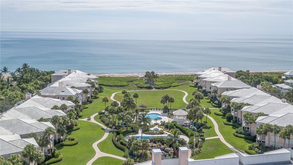 2205 N Southwinds Boulevard 206, Vero Beach, FL 32963