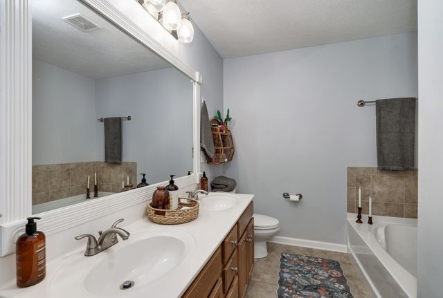 302 Villa Cir, Lebanon, TN 37090