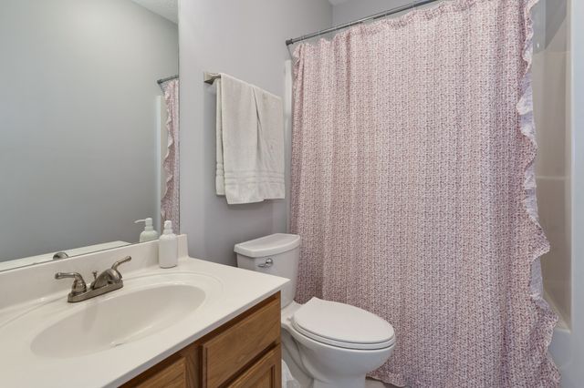 302 Villa Cir, Lebanon, TN 37090