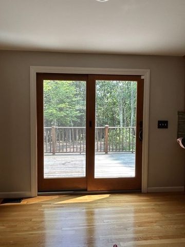 87 West St, Westford, MA 01886