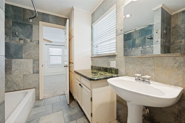 221 Linda Lane, Irving, TX 75062
