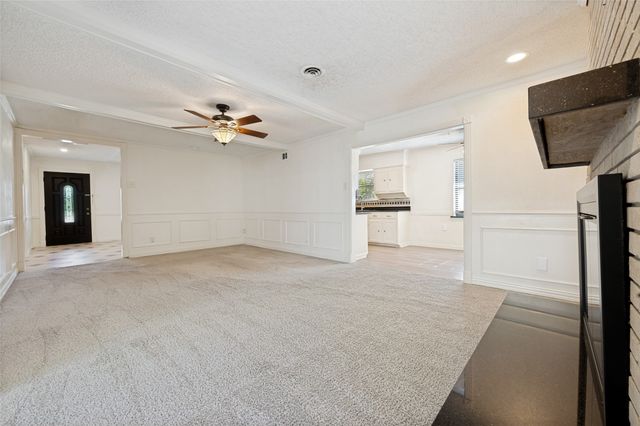 221 Linda Lane, Irving, TX 75062