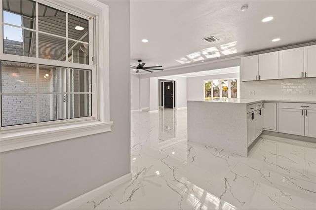 5674 Hazen Street, Houston, TX 77081