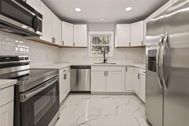 5674 Hazen Street, Houston, TX 77081