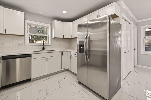 5674 Hazen Street, Houston, TX 77081