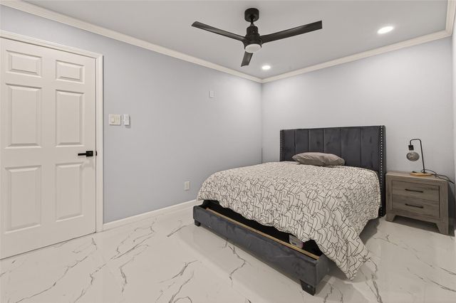 5674 Hazen Street, Houston, TX 77081