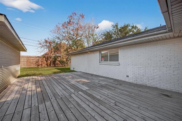 5674 Hazen Street, Houston, TX 77081