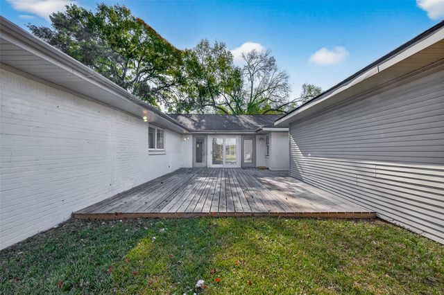 5674 Hazen Street, Houston, TX 77081