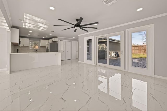 5674 Hazen Street, Houston, TX 77081