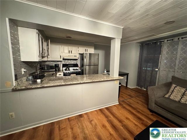 2336 3rd Street, Wilson Boro, PA 18042