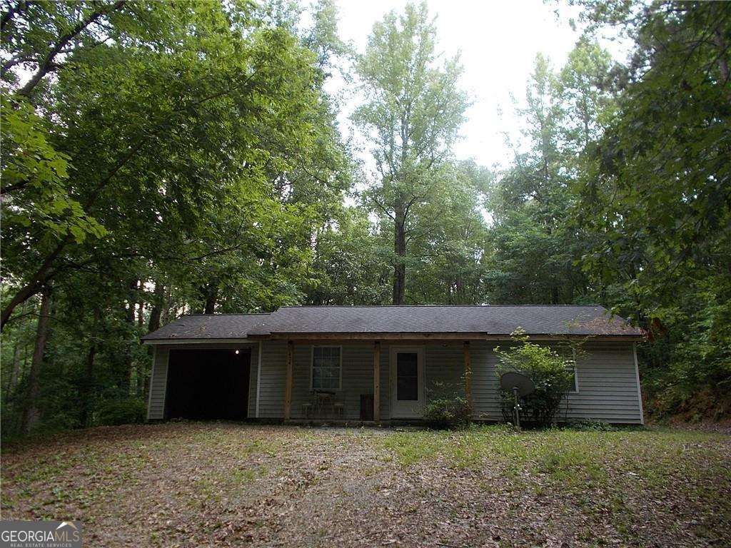 434 Old Jones Road, Whitesburg, GA 30185