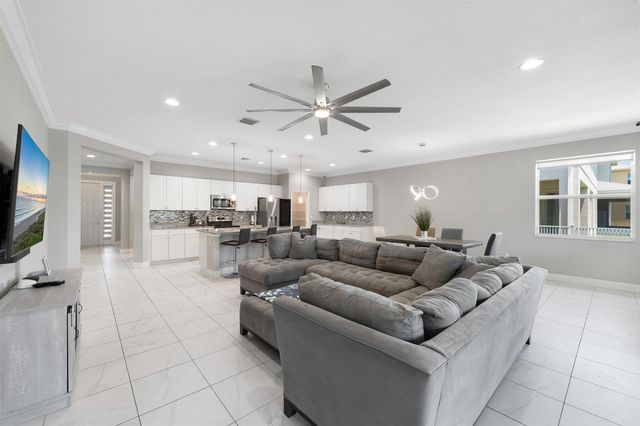 1600 NW Vivanco Street, Port St. Lucie, FL 34986