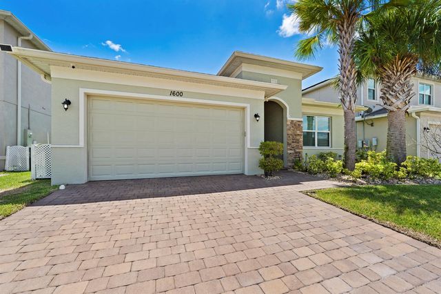 1600 NW Vivanco Street, Port St. Lucie, FL 34986