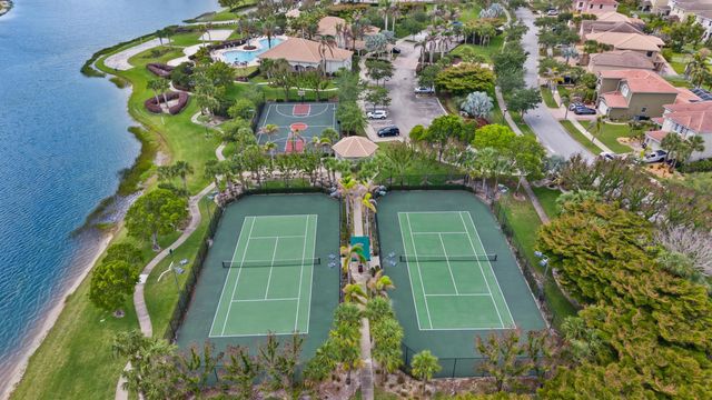 1600 NW Vivanco Street, Port St. Lucie, FL 34986