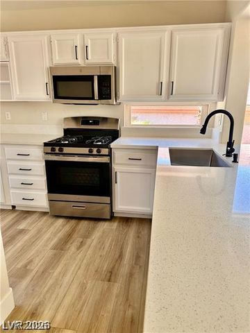 2039 Poppywood Avenue, Henderson, NV 89012
