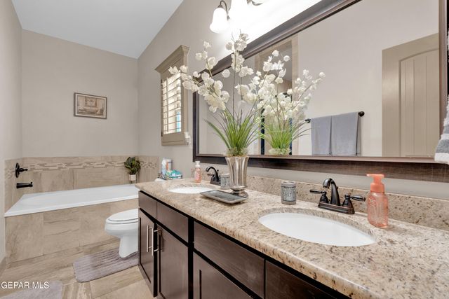 14192 Earl Chokiski, El Paso, TX 79938