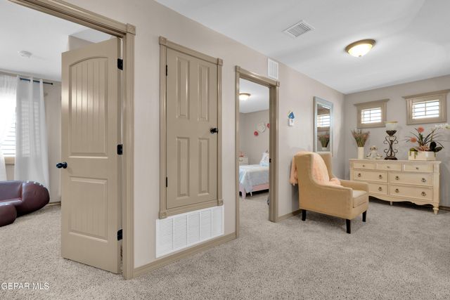 14192 Earl Chokiski, El Paso, TX 79938