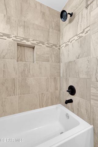 14192 Earl Chokiski, El Paso, TX 79938