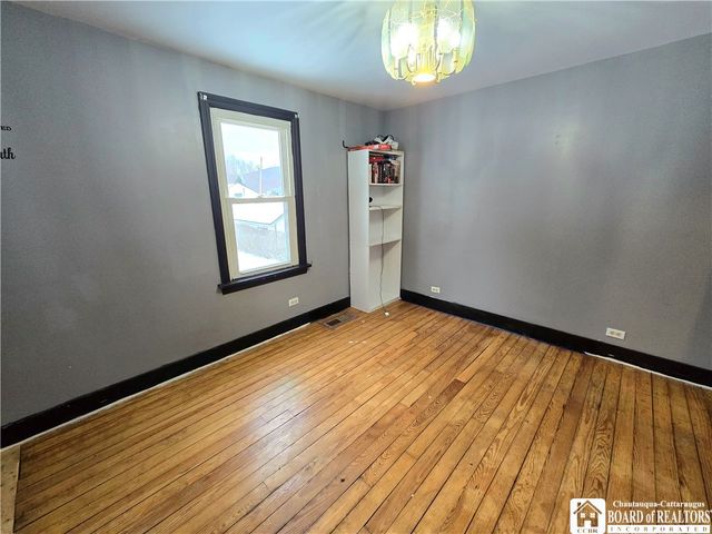 280 Seaward Avenue, Foster Town, PA 16701