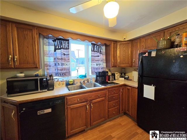 280 Seaward Avenue, Foster Town, PA 16701