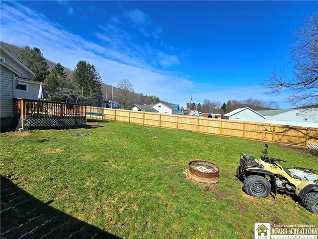 280 Seaward Avenue, Foster Town, PA 16701