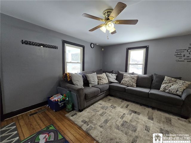 280 Seaward Avenue, Foster Town, PA 16701