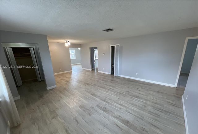 440 SE Skipper Ln, Port St. Lucie, FL 34983