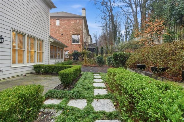 3194 Windsor Lake NE Drive, Atlanta, GA 30319