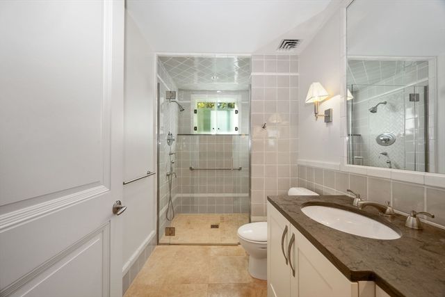 29 Merrill Rd, Newton, MA 02459