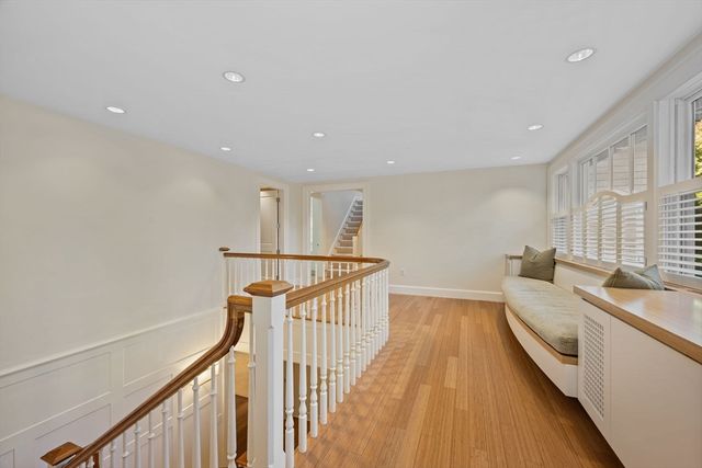 29 Merrill Rd, Newton, MA 02459