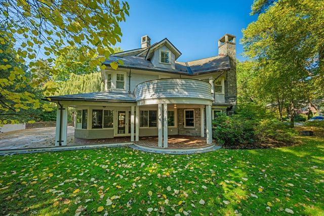 29 Merrill Rd, Newton, MA 02459