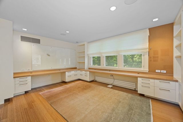 29 Merrill Rd, Newton, MA 02459