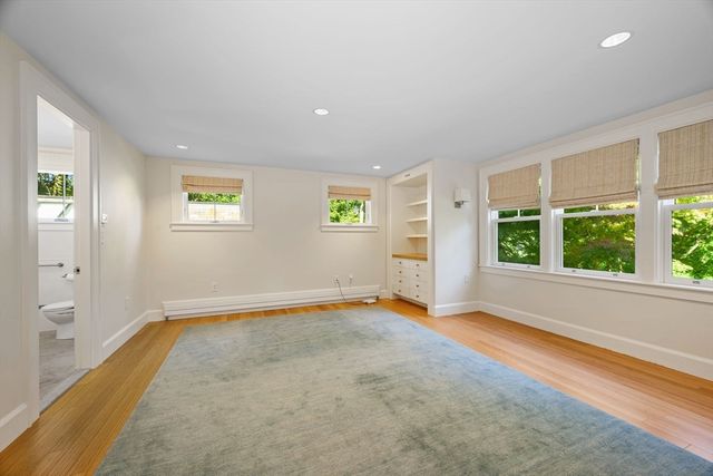 29 Merrill Rd, Newton, MA 02459
