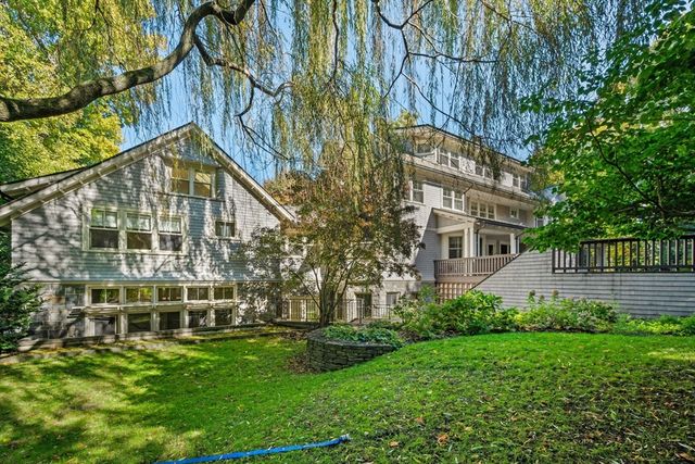 29 Merrill Rd, Newton, MA 02459