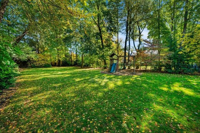 29 Merrill Rd, Newton, MA 02459