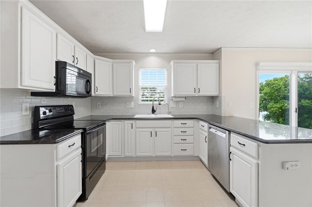 818 Nue Way Drive, Lebanon, OH 45036