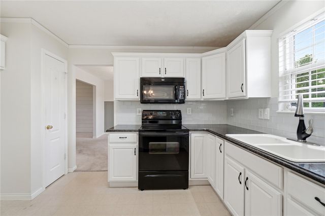 818 Nue Way Drive, Lebanon, OH 45036