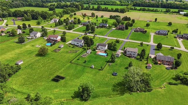 818 Nue Way Drive, Lebanon, OH 45036