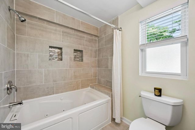101 EMERALD ST, Media, PA 19063