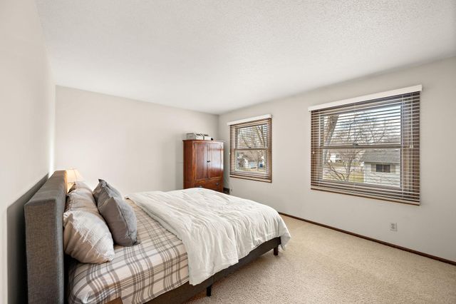 10532 Xylon Road S, Bloomington, MN 55438