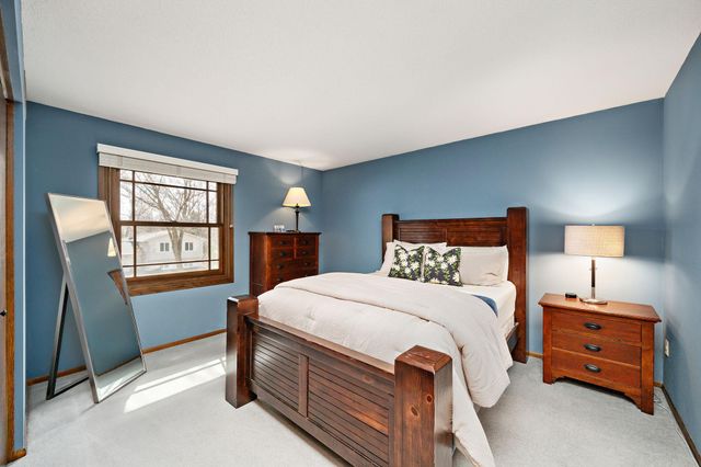 10532 Xylon Road S, Bloomington, MN 55438