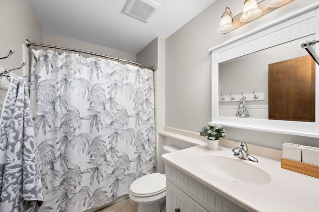 10532 Xylon Road S, Bloomington, MN 55438