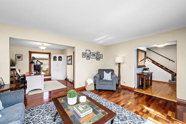 10532 Xylon Road S, Bloomington, MN 55438