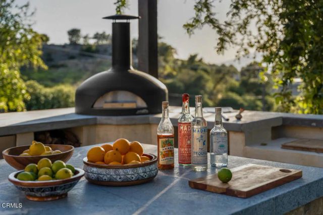 13100 Ojai Road, Santa Paula, CA 93060