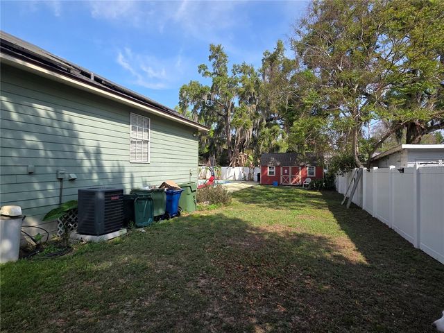525 AVENUE A NE, Winter Haven, FL 33881