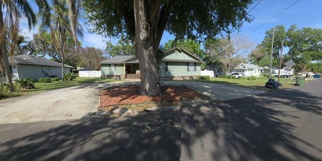 525 AVENUE A NE, Winter Haven, FL 33881