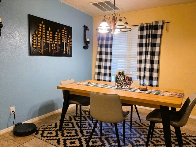 525 AVENUE A NE, Winter Haven, FL 33881