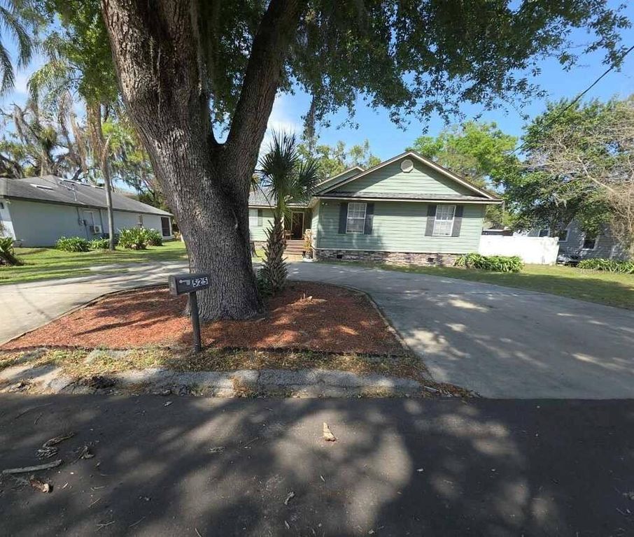 525 AVENUE A NE, Winter Haven, FL 33881