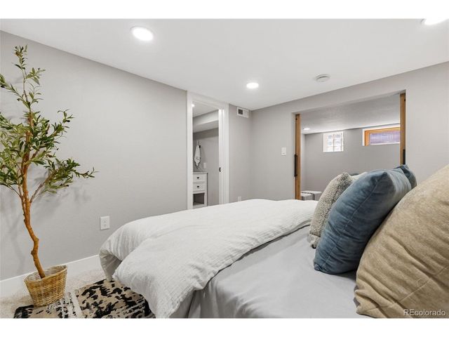 3622 Meade St, Denver, CO 80211