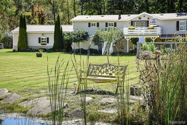 715 W Glass Road, Ortonville, MI 48462